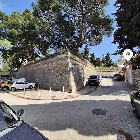 Dalmatian Elegant In The Center アパート *